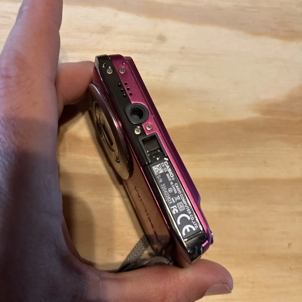 Casio Exilim EX-S5 10.1MP Compact Digital Camera - Pink - Parts Or Repair Only